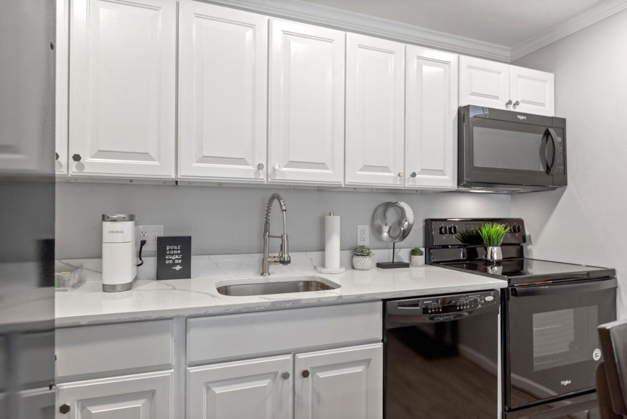 Valencia Royale ~ Private 2BR Luxury Suite Waldorf Exterior foto