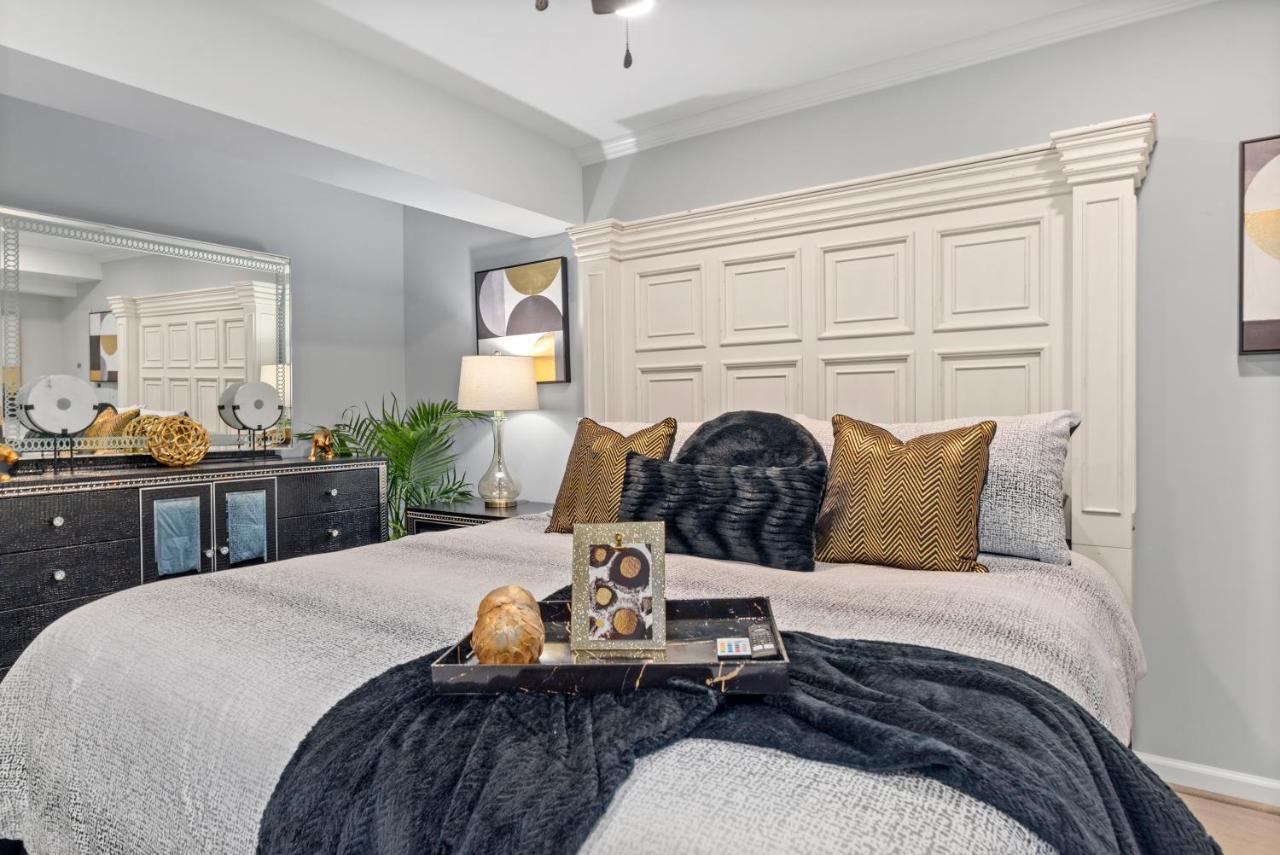 Valencia Royale ~ Private 2BR Luxury Suite Waldorf Exterior foto