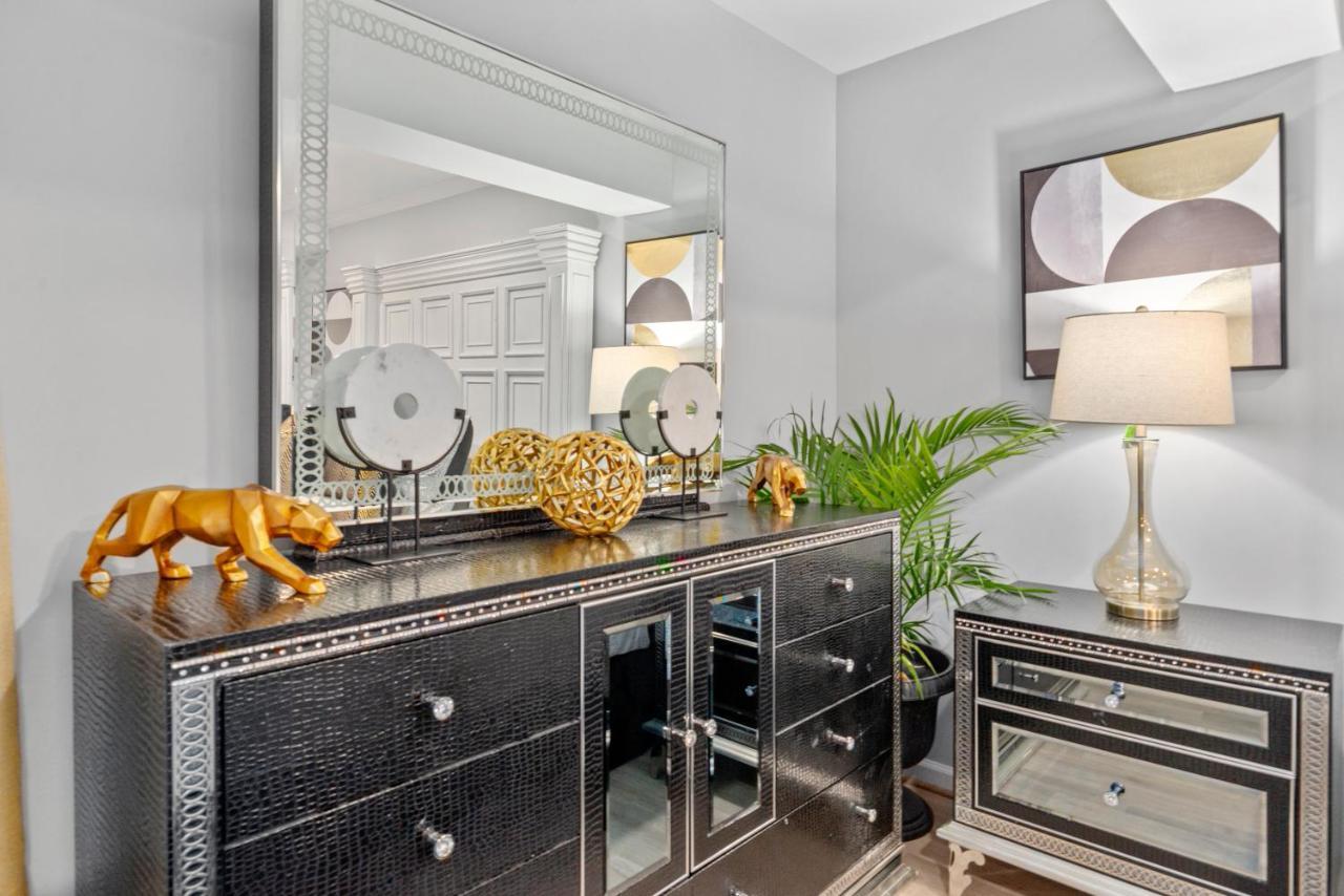 Valencia Royale ~ Private 2BR Luxury Suite Waldorf Exterior foto